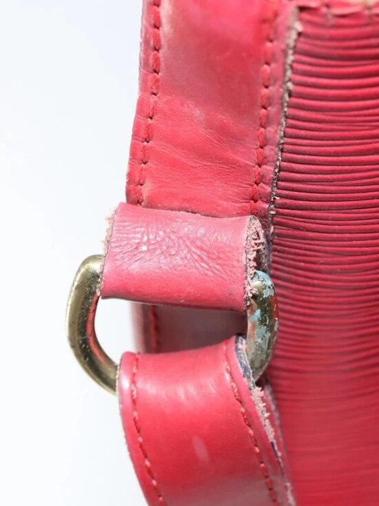 LOUIS VUITTON Epi Noe Shoulder Bag Red M44007 LV Auth 157255 - Picture 14 of 16